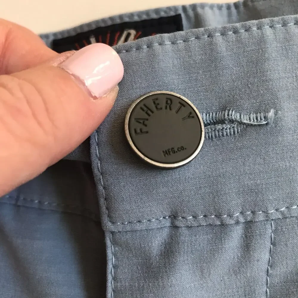 Faherty Brand All Day Shorts Weathered Blue Size 40 EUC Beach Cruise Vacation